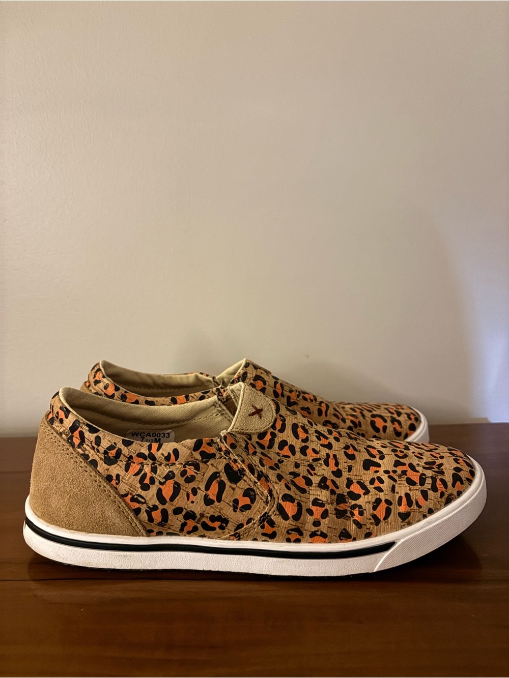Twisted X Slip On Kicks Leopard Print Cork Honey, Black & Carrot - Picture 2 of 12